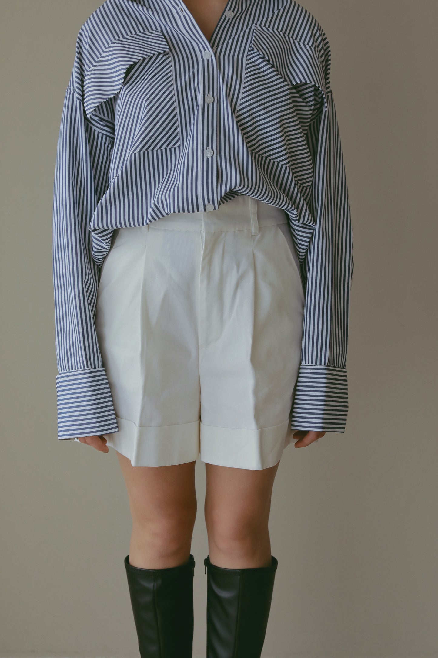 【 price down】タックショートパンツ